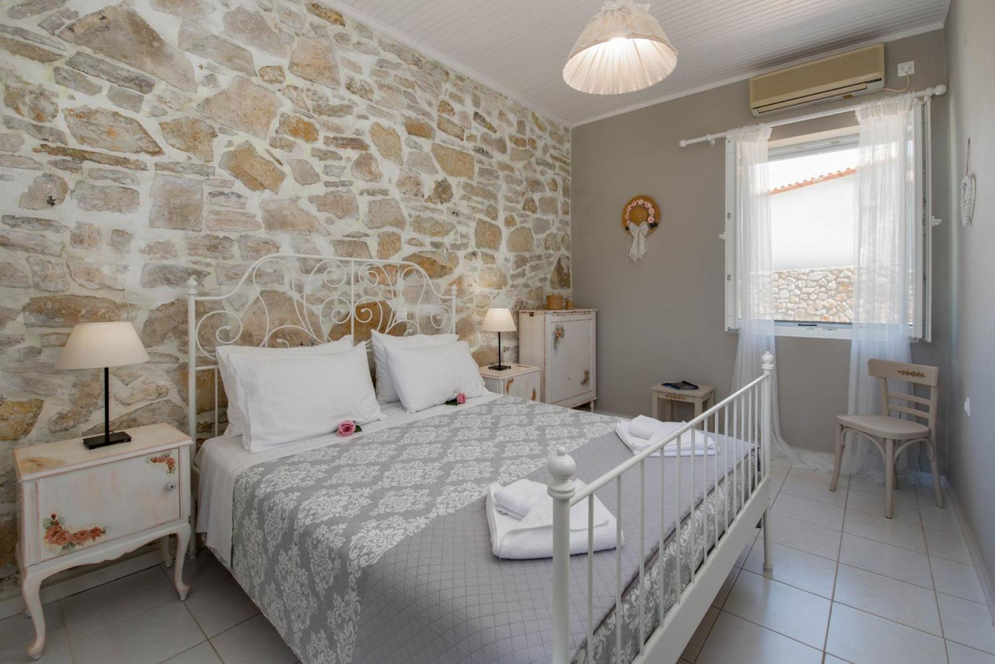 Villa Labovitsa Vlachopoulátika Buitenkant foto